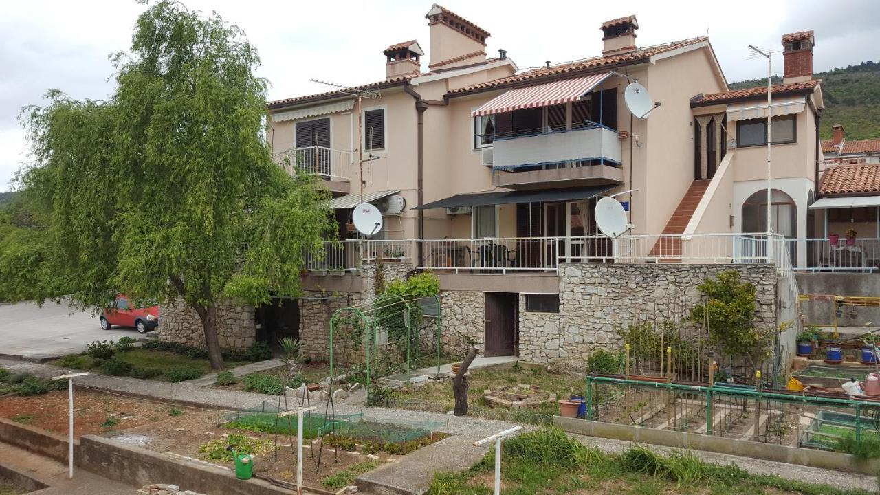Apartman Ema 4+2 Koromačno Extérieur photo