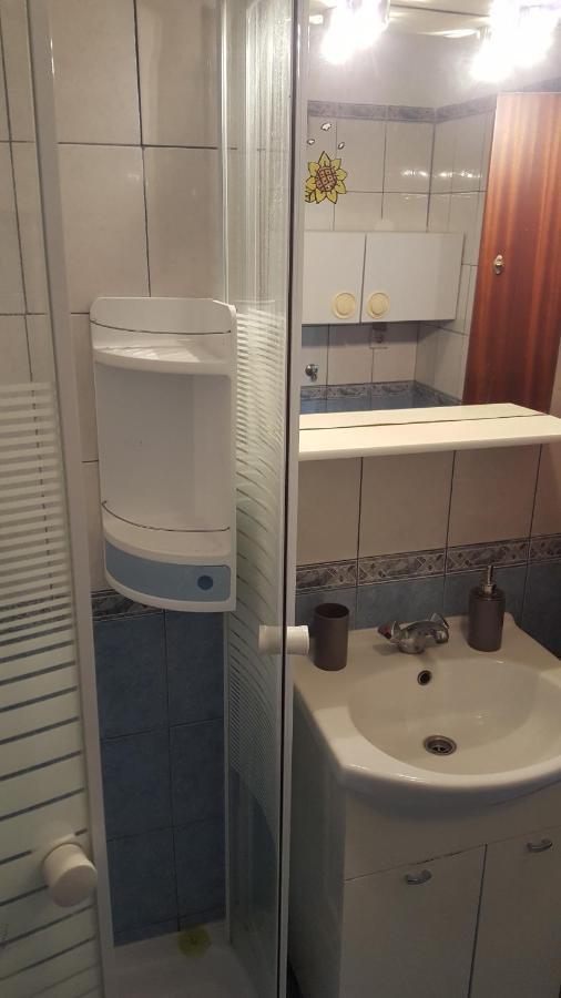 Apartman Ema 4+2 Koromačno Extérieur photo